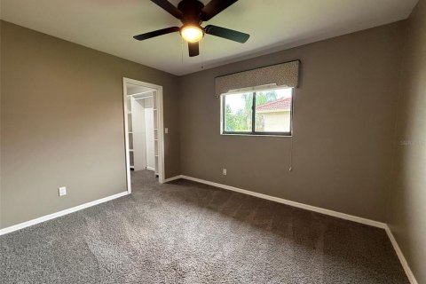 House in Punta Gorda, Florida 3 bedrooms, 194.07 sq.m. № 2402763 - photo 19