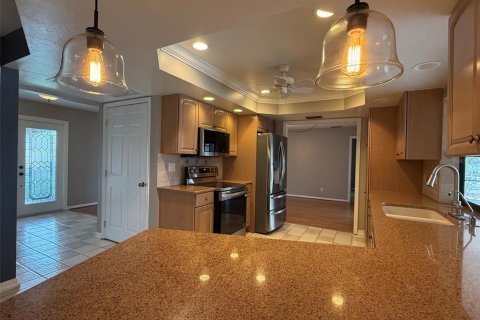 House in Punta Gorda, Florida 3 bedrooms, 194.07 sq.m. № 2402763 - photo 6