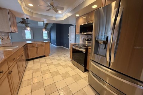 House in Punta Gorda, Florida 3 bedrooms, 194.07 sq.m. № 2402763 - photo 11