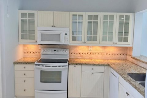 Condo à Pompano Beach, Floride, 2 chambres  № 2293558