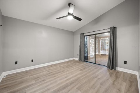 Villa ou maison à louer à Orlando, Floride: 2 chambres, 83.8 m2 № 1875902 - photo 8