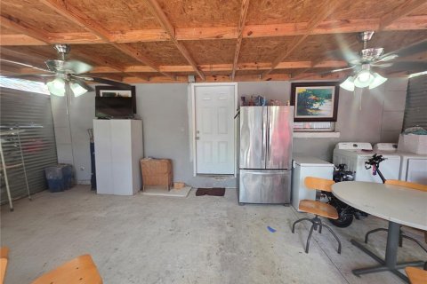 House in Tampa, Florida 4 bedrooms, 97.55 sq.m. № 2123186 - photo 21