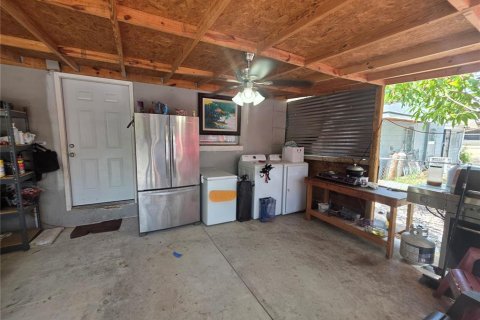 House in Tampa, Florida 4 bedrooms, 97.55 sq.m. № 2123186 - photo 18