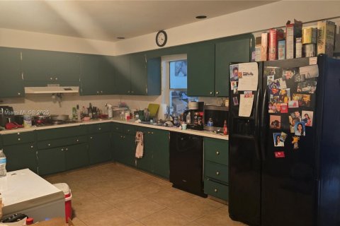 Villa ou maison à vendre à Hollywood, Floride: 3 chambres, 135.27 m2 № 1926290 - photo 2