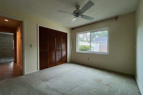 House in Temple Terrace, Florida 3 bedrooms, 186.36 sq.m. № 2199365 - photo 19