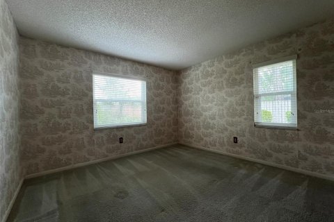 House in Temple Terrace, Florida 3 bedrooms, 186.36 sq.m. № 2199365 - photo 16