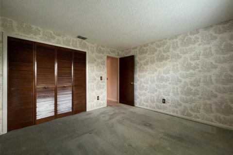 House in Temple Terrace, Florida 3 bedrooms, 186.36 sq.m. № 2199365 - photo 17