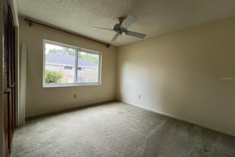 House in Temple Terrace, Florida 3 bedrooms, 186.36 sq.m. № 2199365 - photo 18