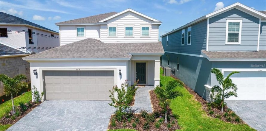 House in Davenport, Florida 5 bedrooms, 243.59 sq.m. № 2233032