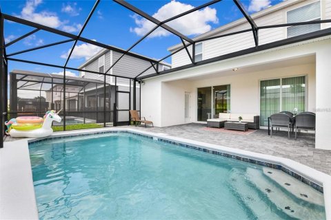 House in Davenport, Florida 5 bedrooms, 243.59 sq.m. № 2233032 - photo 24
