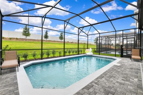 House in Davenport, Florida 5 bedrooms, 243.59 sq.m. № 2233032 - photo 23