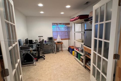 Villa ou maison à vendre à Weston, Floride: 3 chambres, 128.21 m2 № 1970401 - photo 12