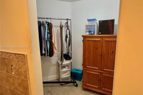 Villa ou maison à vendre à Weston, Floride: 3 chambres, 128.21 m2 № 1970401 - photo 11