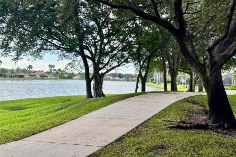 Villa ou maison à vendre à Weston, Floride: 3 chambres, 128.21 m2 № 1970401 - photo 22