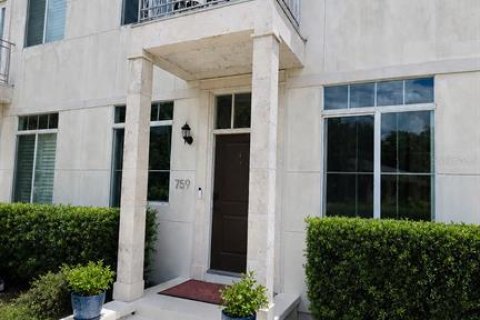 Touwnhouse à vendre à Orlando, Floride: 3 chambres, 171.13 m2 № 2157592 - photo 3