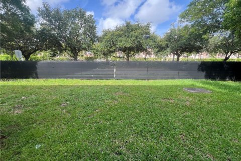 Touwnhouse à vendre à Homestead, Floride: 3 chambres, 132.2 m2 № 1783895 - photo 2