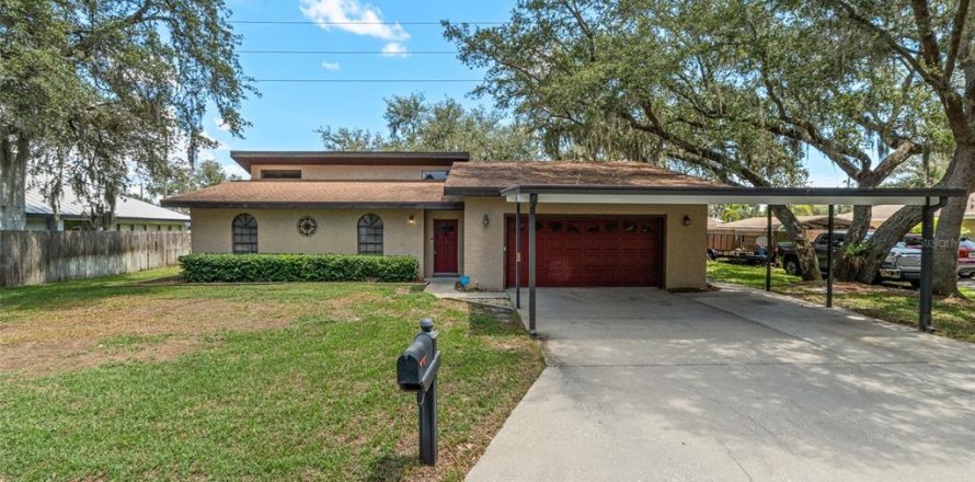 Villa ou maison à Winter Haven, Floride 3 chambres, 145.48 m2 № 1845161