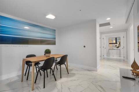 Condominio en venta en North Miami Beach, Florida, 3 dormitorios, 199.93 m2 № 1864987 - foto 26