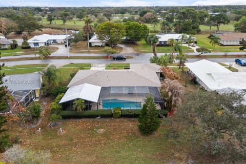 Villa ou maison à vendre à Port St. Lucie, Floride: 3 chambres, 191.19 m2 № 2042685 - photo 14