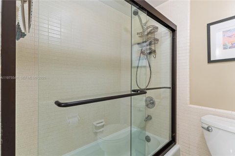 Villa ou maison à vendre à Port St. Lucie, Floride: 3 chambres, 191.19 m2 № 2042685 - photo 30