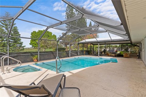 Villa ou maison à vendre à Port St. Lucie, Floride: 3 chambres, 191.19 m2 № 2042685 - photo 7