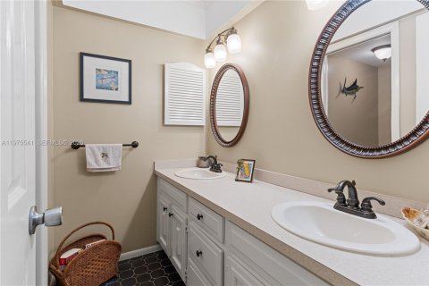 Villa ou maison à vendre à Port St. Lucie, Floride: 3 chambres, 191.19 m2 № 2042685 - photo 29