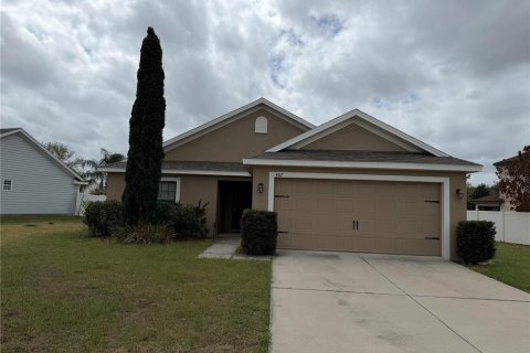 Villa ou maison à Tavares, Floride 3 chambres, 143.26 m2 № 2228467