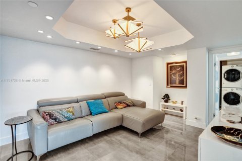Condo in Aventura, Florida, 2 bedrooms  № 1811169 - photo 17
