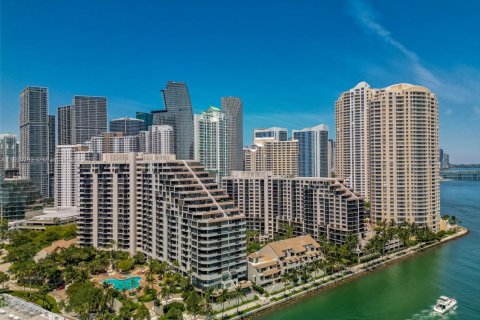 Снять в аренду кондоминиум в Майами, Флорида 3 спальни, 284.75м2, № 1946956 - фото 23