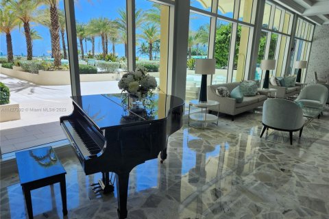 Condominio en alquiler en Hollywood, Florida, 44.78 m2 № 1977576 - foto 19