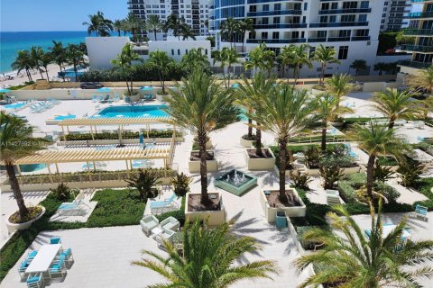Condominio en alquiler en Hollywood, Florida, 44.78 m2 № 1977576 - foto 21