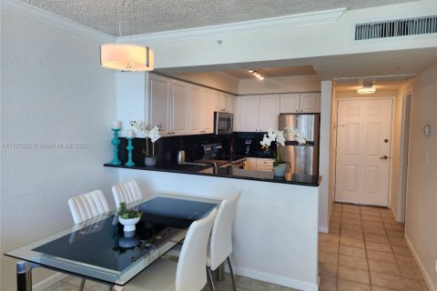 Condominio en alquiler en Hollywood, Florida, 44.78 m2 № 1977576 - foto 14