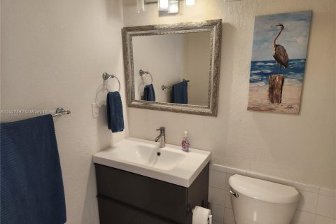 Condominio en alquiler en Hollywood, Florida, 44.78 m2 № 1977576 - foto 6