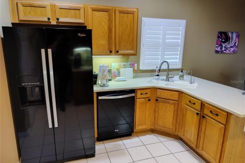 Villa ou maison à louer à Leesburg, Floride: 2 chambres, 152.64 m2 № 1720555 - photo 3