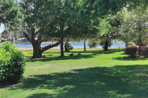 Villa ou maison à louer à Leesburg, Floride: 2 chambres, 152.64 m2 № 1720555 - photo 2