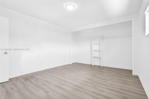 Apartamento en alquiler en North Miami, Florida, 2 dormitorios, 102.19 m2 № 1987481 - foto 22