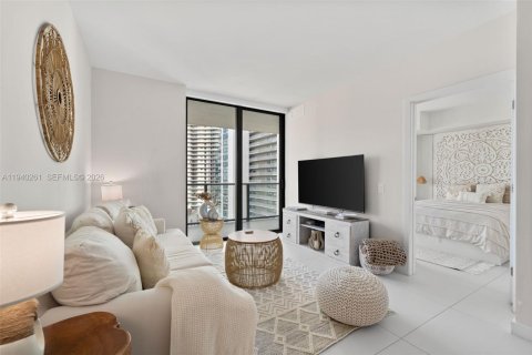Condominio en alquiler en Miami, Florida, 1 dormitorio, 61.5 m2 № 2088627 - foto 9
