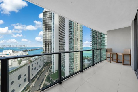 Condominio en alquiler en Miami, Florida, 1 dormitorio, 61.5 m2 № 2088627 - foto 13
