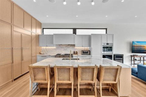 Villa ou maison à vendre à North Miami, Floride: 4 chambres № 1966330 - photo 7