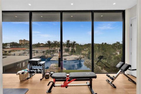 Villa ou maison à vendre à North Miami, Floride: 4 chambres № 1966330 - photo 29