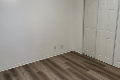 Touwnhouse à louer à St. Lucie, Floride: 2 chambres, 93.37 m2 № 2278407 - photo 5