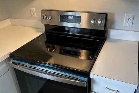 Touwnhouse à louer à St. Lucie, Floride: 2 chambres, 93.37 m2 № 2278407 - photo 7
