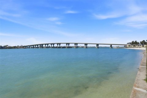 Copropriété à vendre à Saint Petersburg, Floride: 2 chambres, 107.77 m2 № 2098215 - photo 25