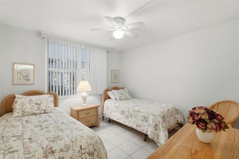 Copropriété à vendre à Saint Petersburg, Floride: 2 chambres, 107.77 m2 № 2098215 - photo 17