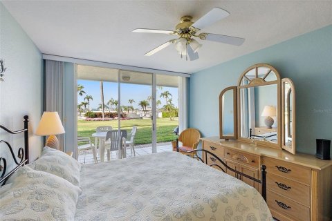 Copropriété à vendre à Saint Petersburg, Floride: 2 chambres, 107.77 m2 № 2098215 - photo 12