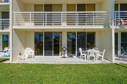 Copropriété à vendre à Saint Petersburg, Floride: 2 chambres, 107.77 m2 № 2098215 - photo 23