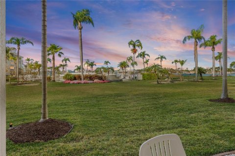 Copropriété à vendre à Saint Petersburg, Floride: 2 chambres, 107.77 m2 № 2098215 - photo 21