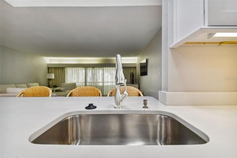 Condominio en venta en Palm Harbor, Florida, 3 dormitorios, 154.22 m2 № 1350425 - foto 24