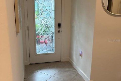 Villa ou maison à louer à Bradenton, Floride: 2 chambres, 144.65 m2 № 2353250 - photo 4