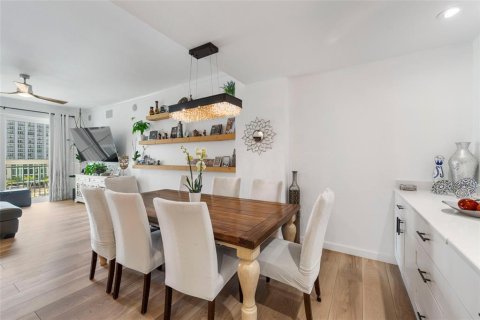 Condo in Tampa, Florida, 3 bedrooms  № 2094802 - photo 15